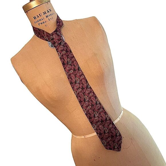 Vintage Deep Red Paisley Silk Tie - Picture 2 of 6